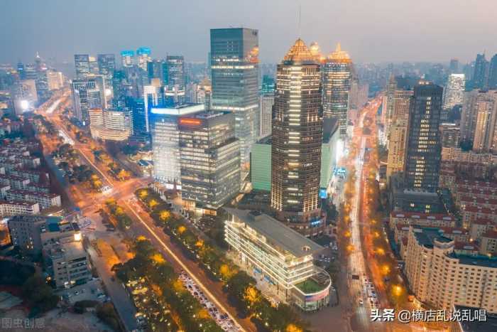 上海城区房价分布，徐汇静安上涨，浦东闵行下跌，五大新城有潜力