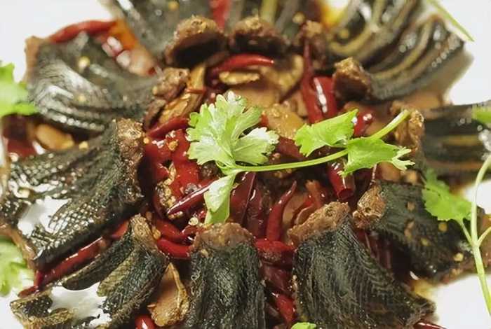 湖南 四大“怪菜”，口味蛇让人头皮发麻，更多炸裂的你吃过吗？