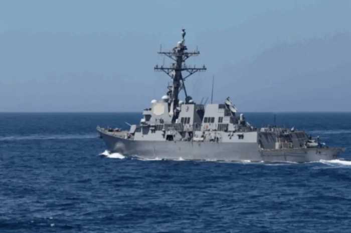 美军穿航台海，不到24小时，美议员再次窜台，国防部划定武统条件